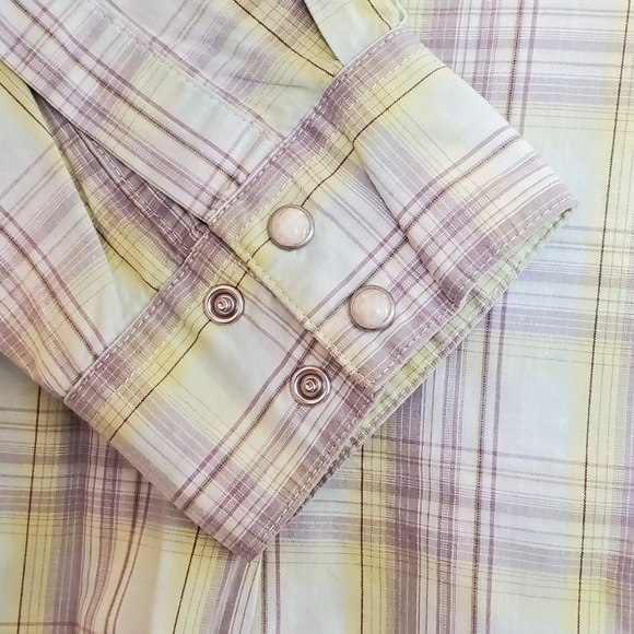 VGUC Rock 47 Pearl Button Down Shirt - Picture 6 of 9